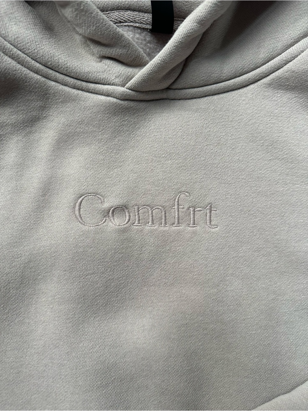 Like new comfrt hoodie - Picture 2 of 4